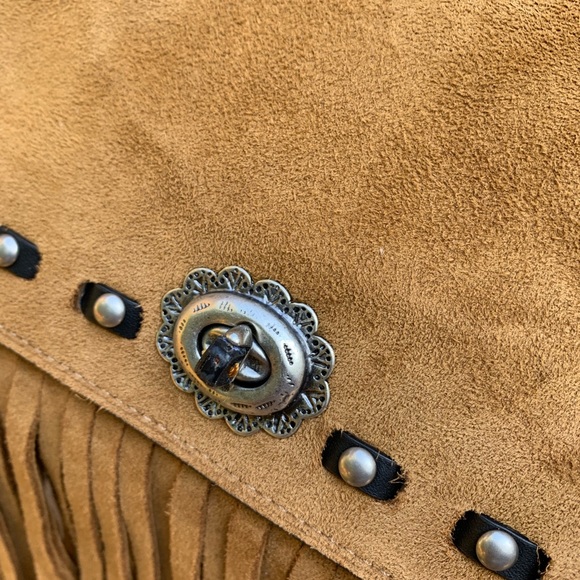 SOLD⛔️Authentic Coach 1941 Suede fringe Leather magnetic flap Crosby - Picture 5 of 8